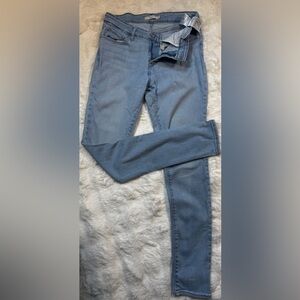 Levi's Women's Light Blue Skinny Jeans
